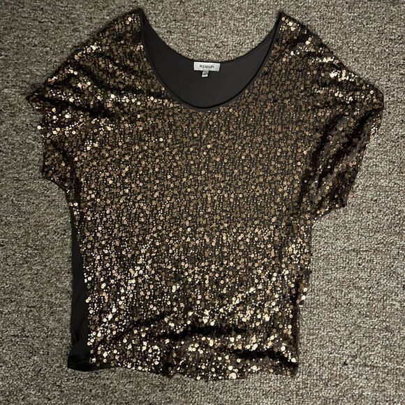 •GORGEOUS• Gold sequin top medium - Picture 1 of 9